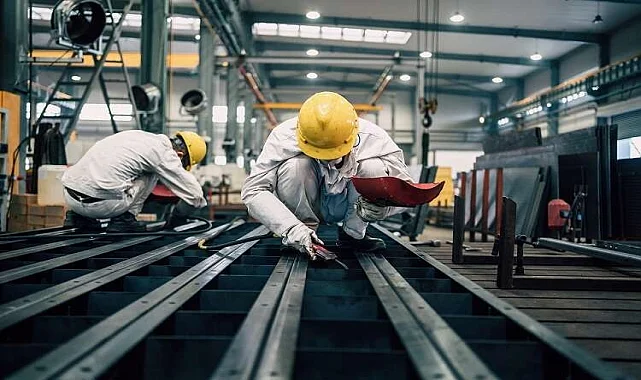 Reisdere Yük Taşıma Personeli